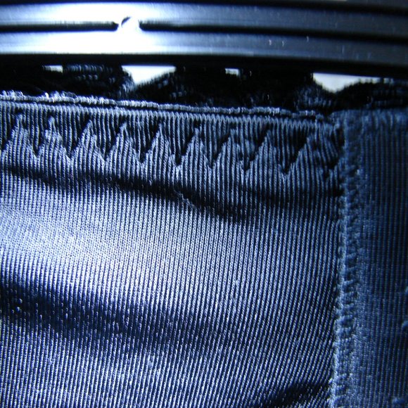 NWT Fashion Form Satin floral Embroidered Garter Belt Black Center Front Bow - Picture 9 of 15